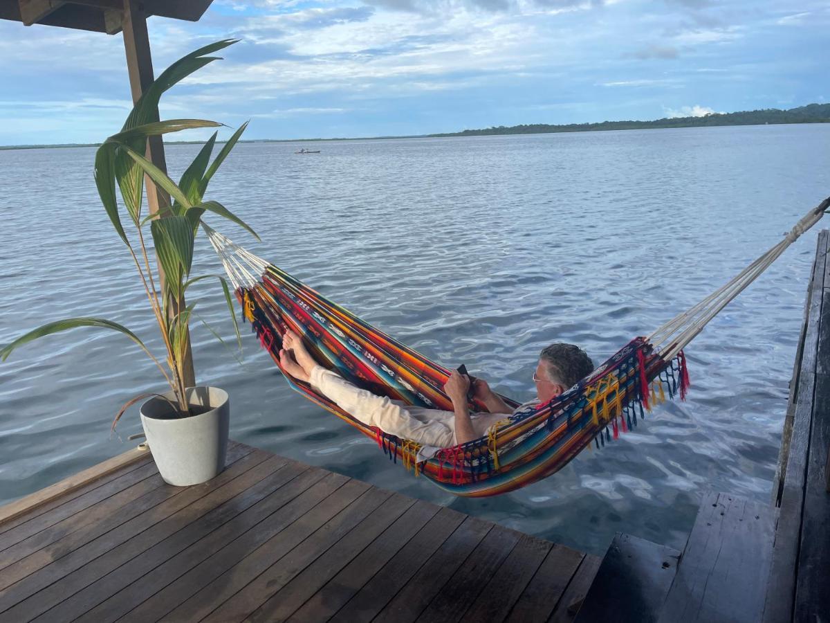 Dolphin Blue Paradise Bocas del Toro Buitenkant foto