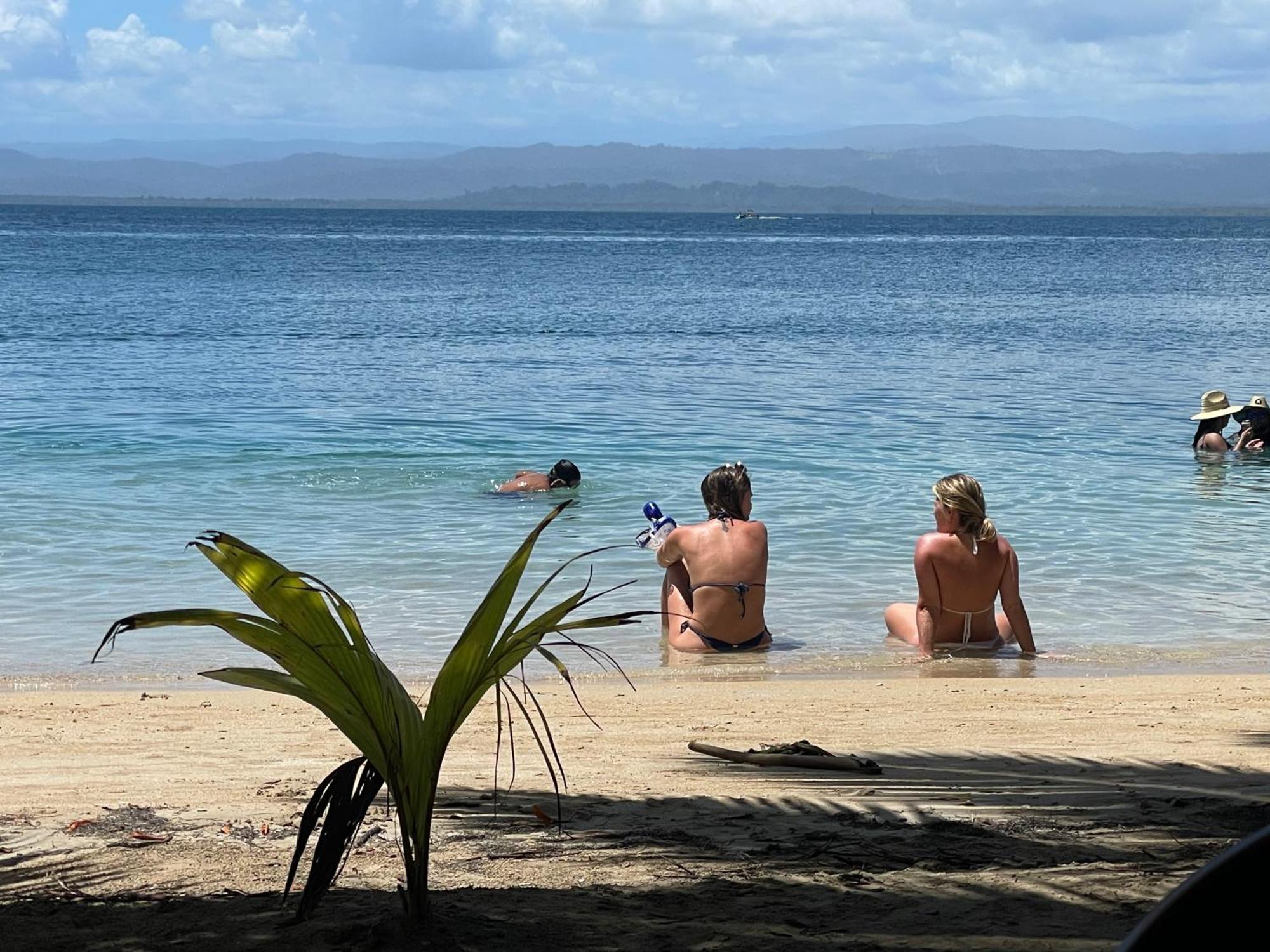 Dolphin Blue Paradise Bocas del Toro Buitenkant foto
